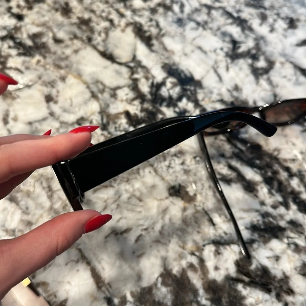 Sunglasses Bundle - Picture 3 of 4